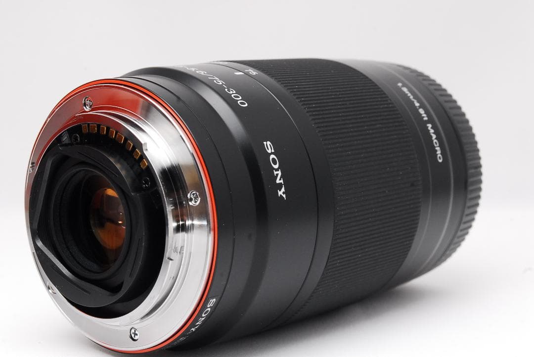 どんちゃん ソニー75-300mm 外箱付き 望遠レンズ F4.5-5.6