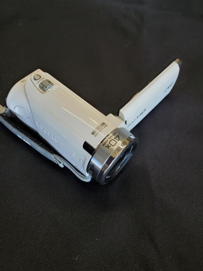 【美品】JVC Everio GZ-E117-Wエブリオ デジタルビデオカメラ 2026年最新】Yahoo!オークション -jvc everio gz-e117(ビクター)の中古