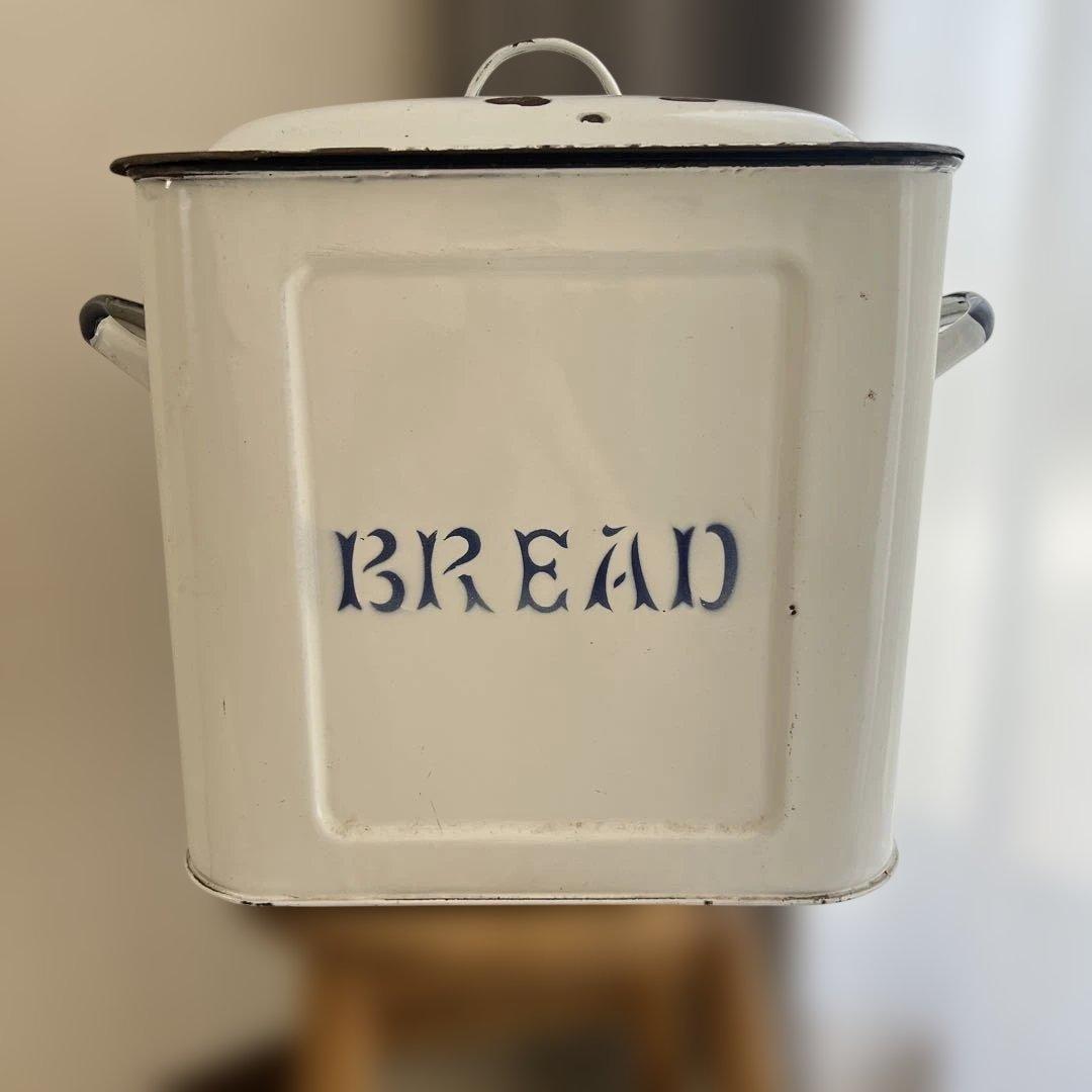アンティーク　ブレッド缶 琺瑯 ブレッド缶・フラワー缶／ホワイト各種 | VINTAGE MUSEUM,北欧