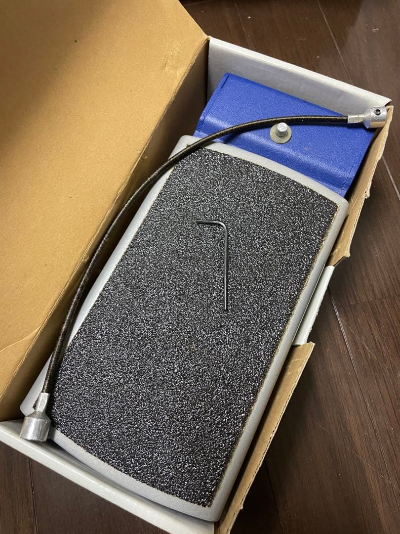 最終エフェクターのノブを足で操作可能なペダルTIP 3RD HAND - メルカリ