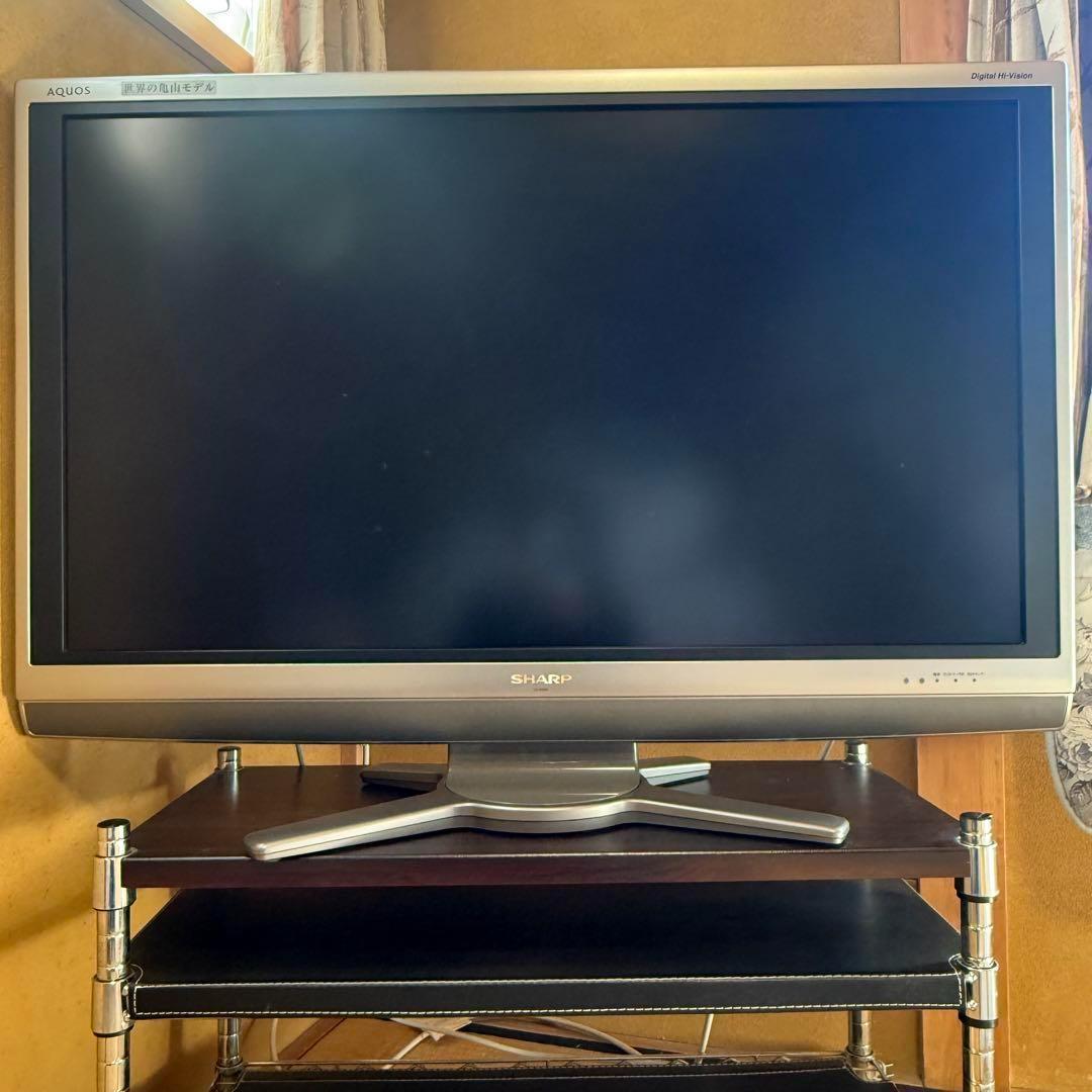 SHARP AQUOS 40型 テレビ 世界の亀山モデル 2009年製 - メルカリ