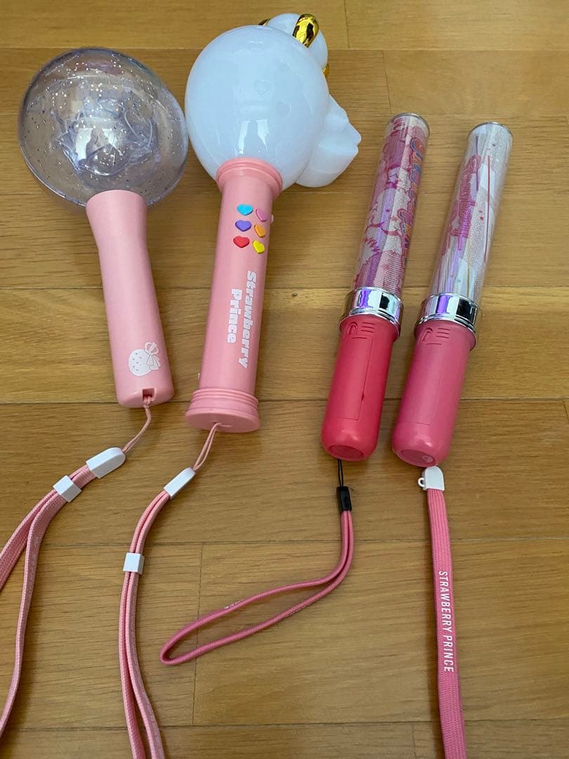 すとぷり ペンライト まとめ売り - メルカリ