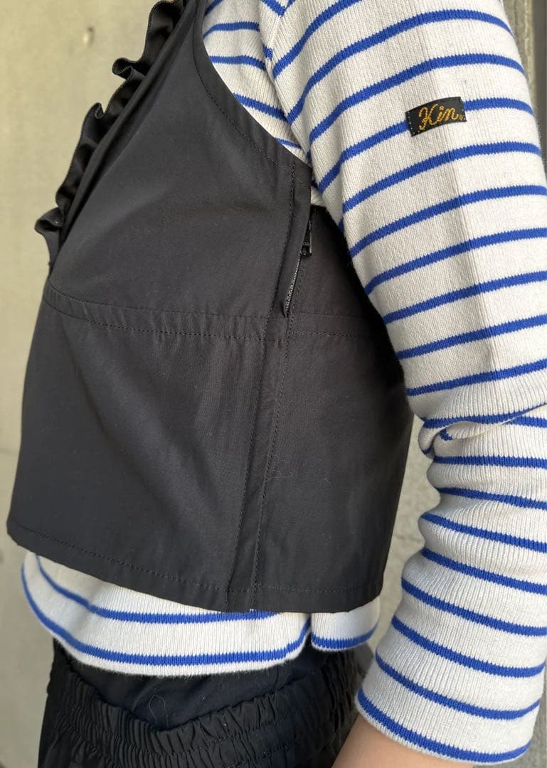 ＊くるみ＊マチュピチュ V/N フリル付き黒キャミソール