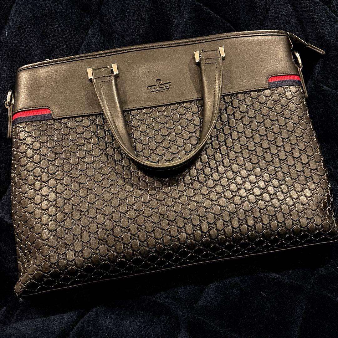GUCCI グッチ　ビジネスバッグ　ブラック　黒 GUCCI（グッチ） バッグ メンズ ブランド GGエンボス トートバッグ
