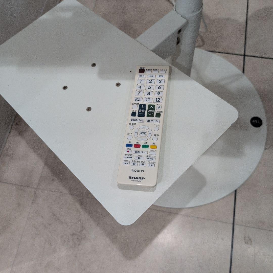 希少ホワイトwallスタンドと2022年型アクオス32型テレビのSET引取値