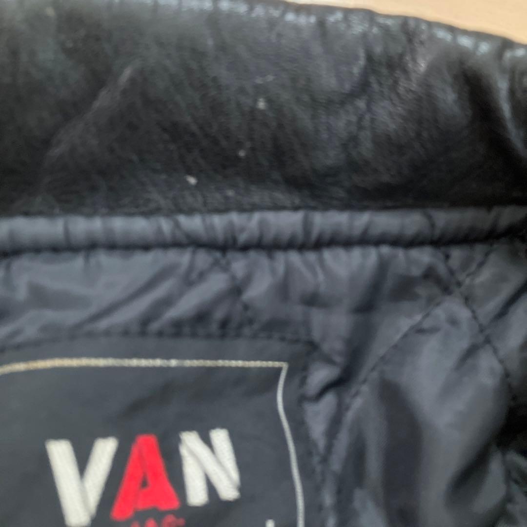 10.31 VAN JAC ヴァンヂャケット スタジャン ブラックBig One - メルカリ