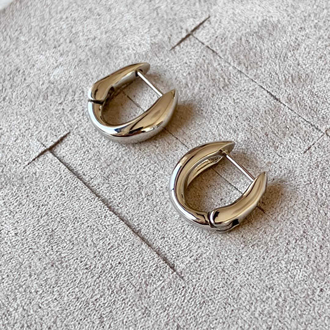 極美品 ete エテ チャンキー ハグピアス プラチナム シルバー 購入証明