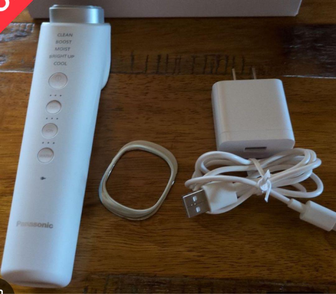 Panasonic EH-SS85-W 美顔器　IONBOOST Panasonic（パナソニック） イオン美顔器 IONBOOST(イオンブースト