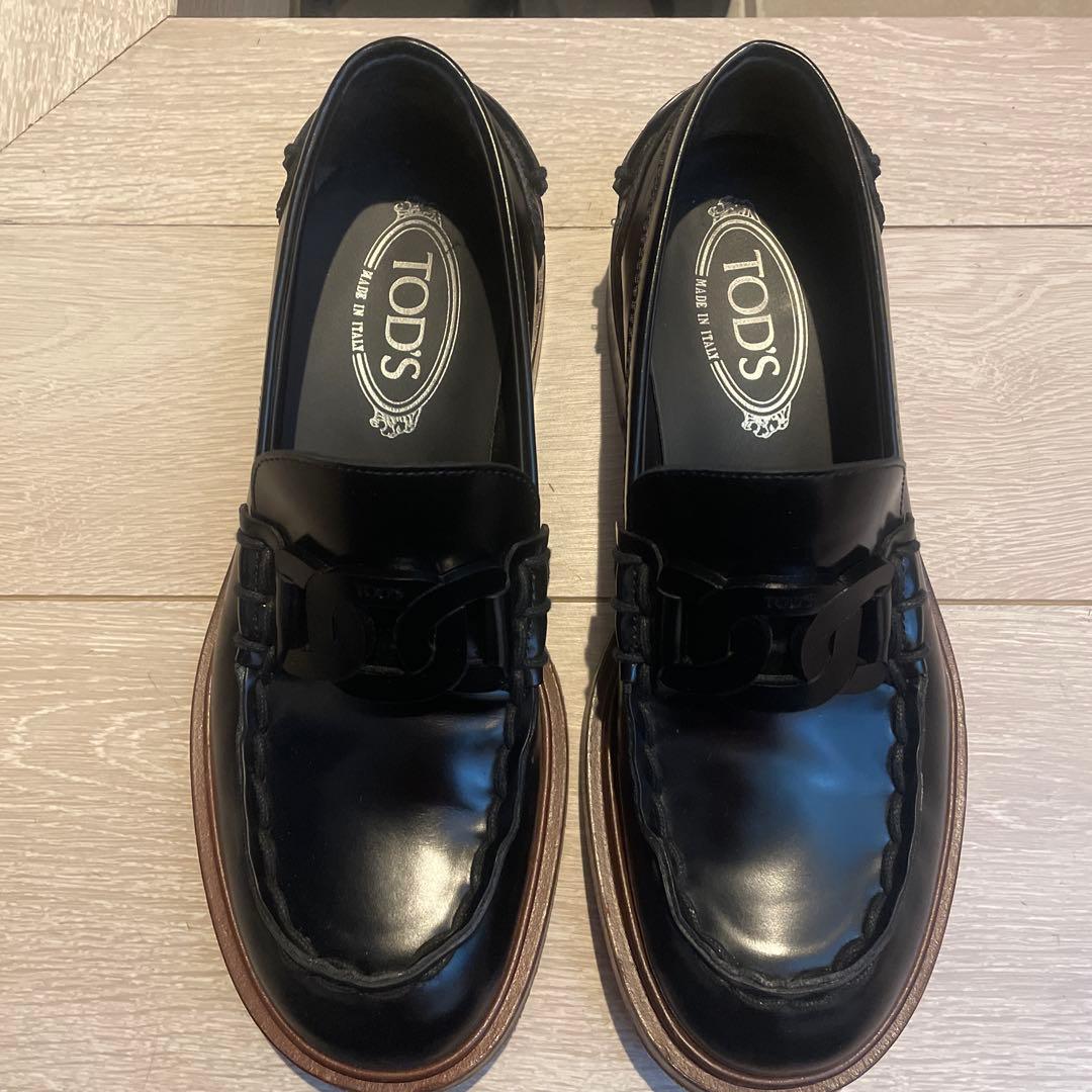 TOD'S ブラックローファー　37.5 TOD'S（トッズ） TOD'S XXW79A0DD00 NF5 ローファー DIVER LISCIO