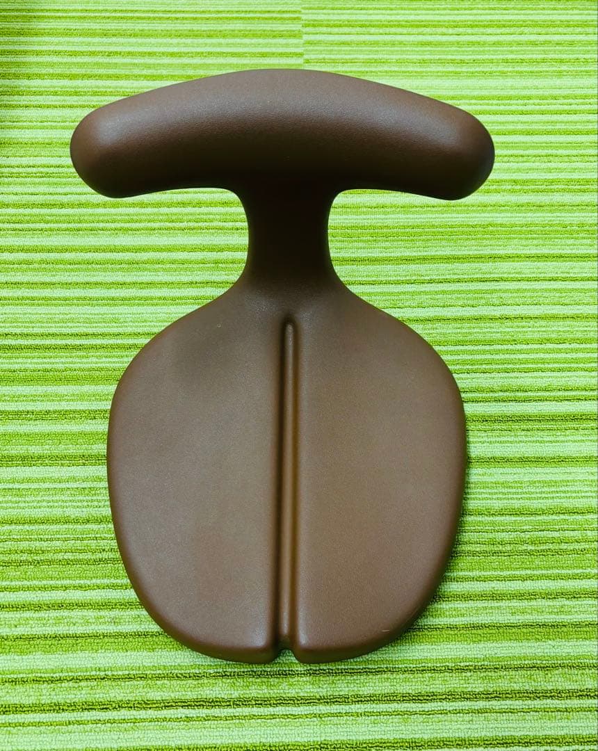 アーユルチェア 腰痛対策・姿勢改善に効果的な椅子、子供の学習椅子（イス）｜アーユル