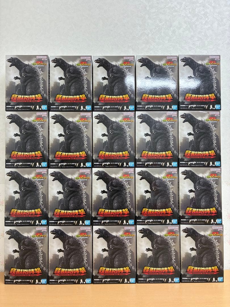東宝怪獣シリーズ　怪獣咆哮撃　ゴジラ（2001） フィギュア　20個セット 東宝怪獣シリーズ 怪獣咆哮撃 ゴジラ（2001）｜タイトーの1月の