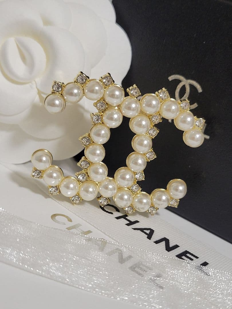 【即購入◎】　シャネル　ブローチ　パール　ゴールド 入手困難【CHANEL】シャネルパールブローチ〈要在庫確認〉 (CHANEL