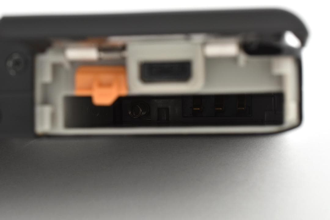 《 美品 》　ニコン　Nikon COOLPIX S1 ブラック　動作確認済