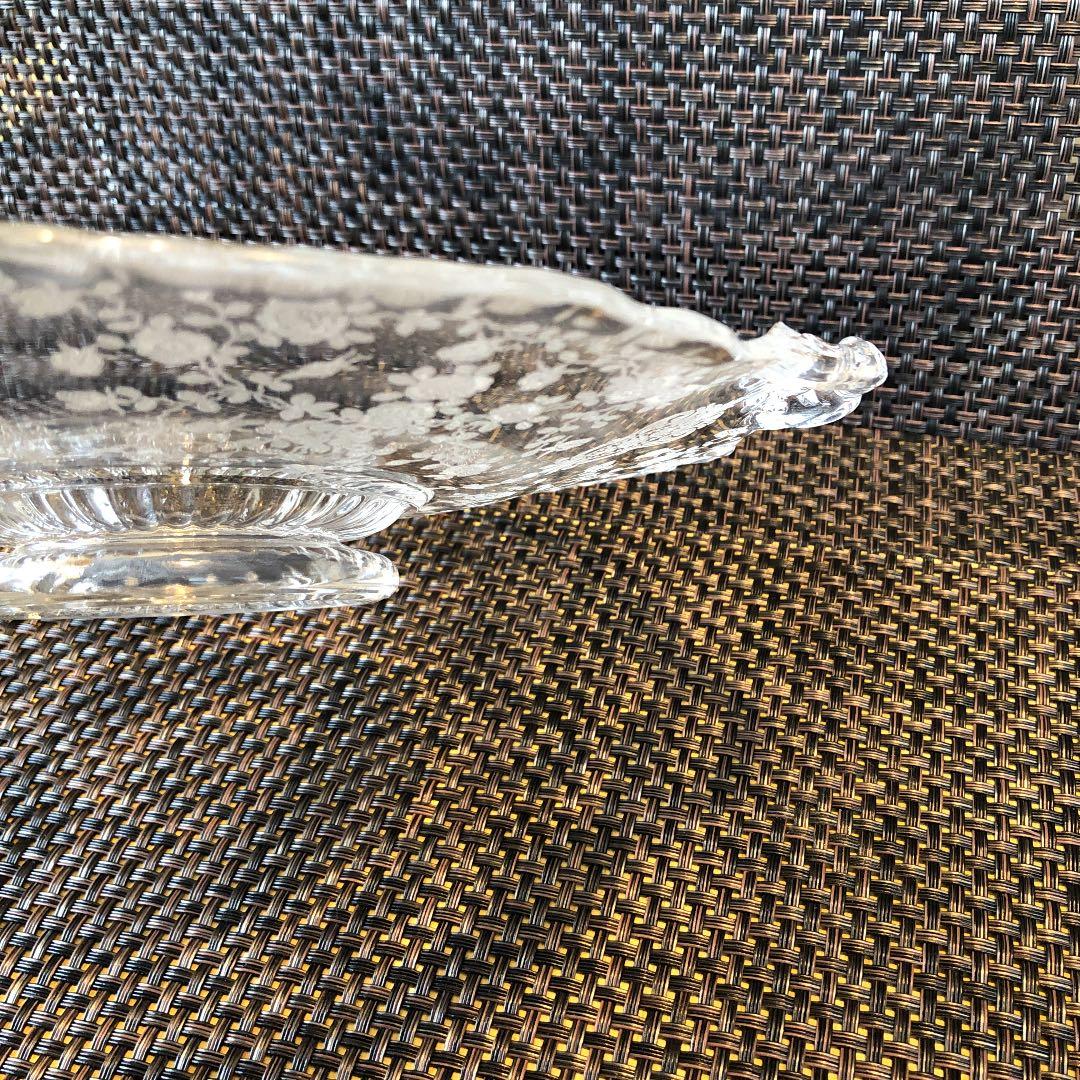 ケンブリッジ ローズポイント ハンドル付きボンボンボウルとボンボン