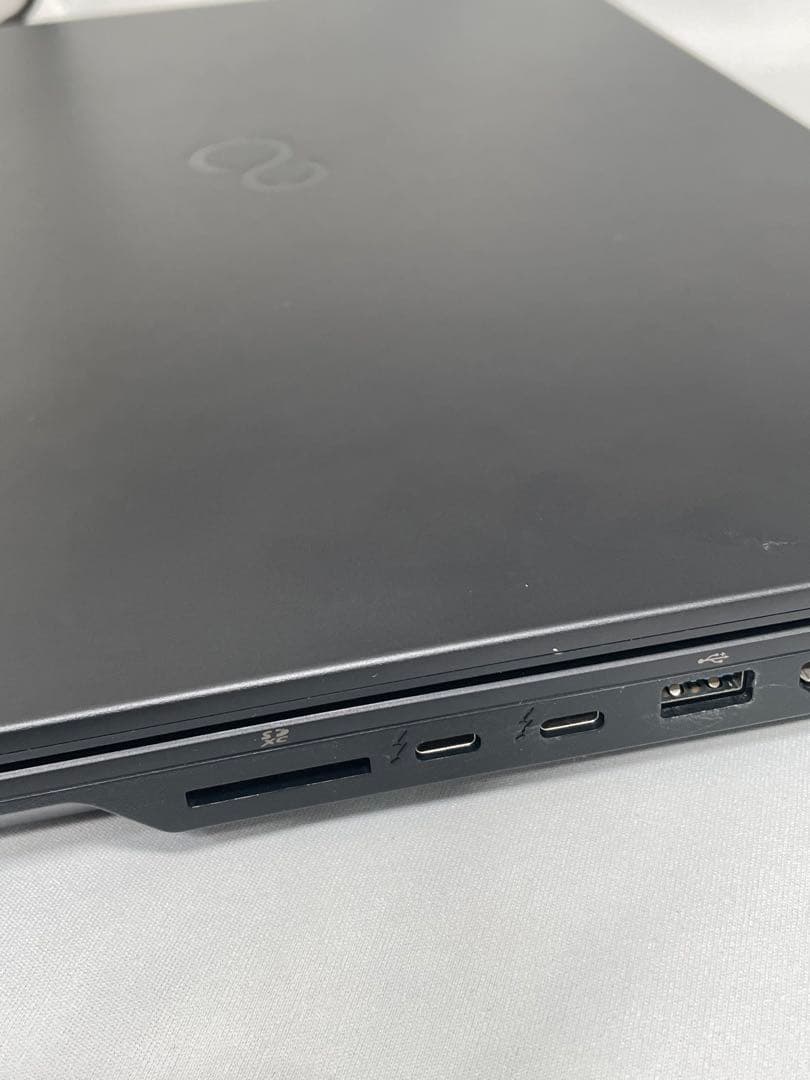 Fujitsu CELSIUS 17inch H970 i5-7440HQ - メルカリ