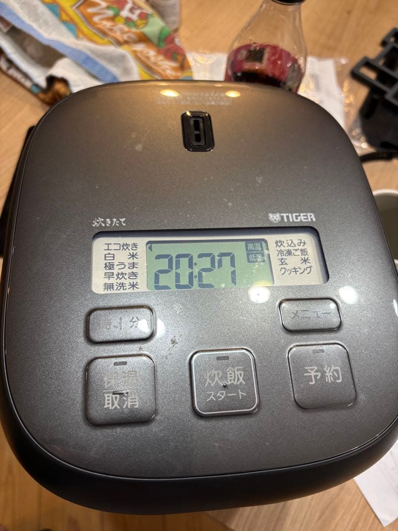 炊飯器 3合 TIGER タイガー JBS-B055メタルブラック TIGER タイガー マイコンジャー炊飯器 炊きたて 3合 メタルブラック