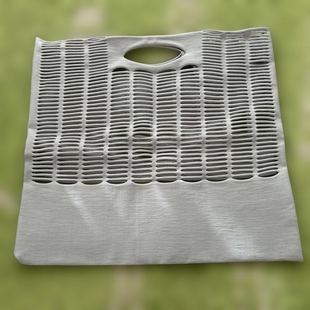 GOOD GOODS ISSEY MIYAKE／MOKKO】 「ライトグレー」