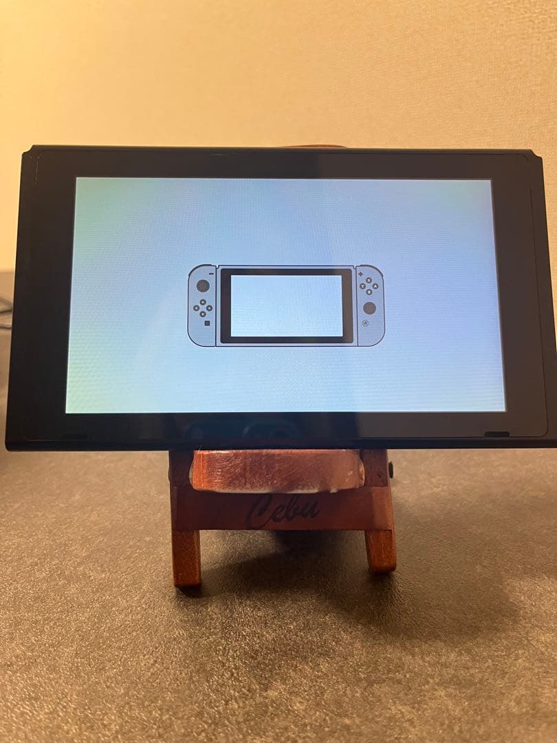 Nintendo Switch 本体 のみ2017 ジョイコンなし　値下げ可能 ニンテンドースイッチ本体一式 箱無しのフルセット 2017年製 中古