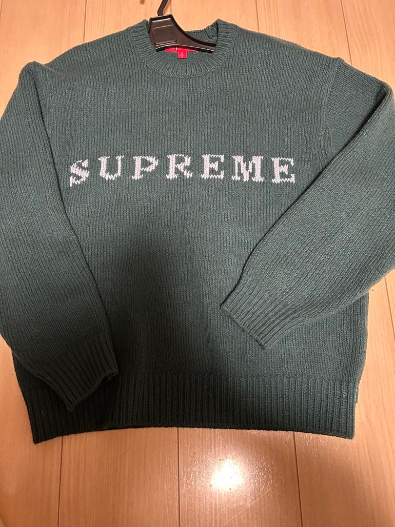 Supreme Contrast Logo Sweater S セーター Supreme Contrast Logo Sweater (SS25) - $158