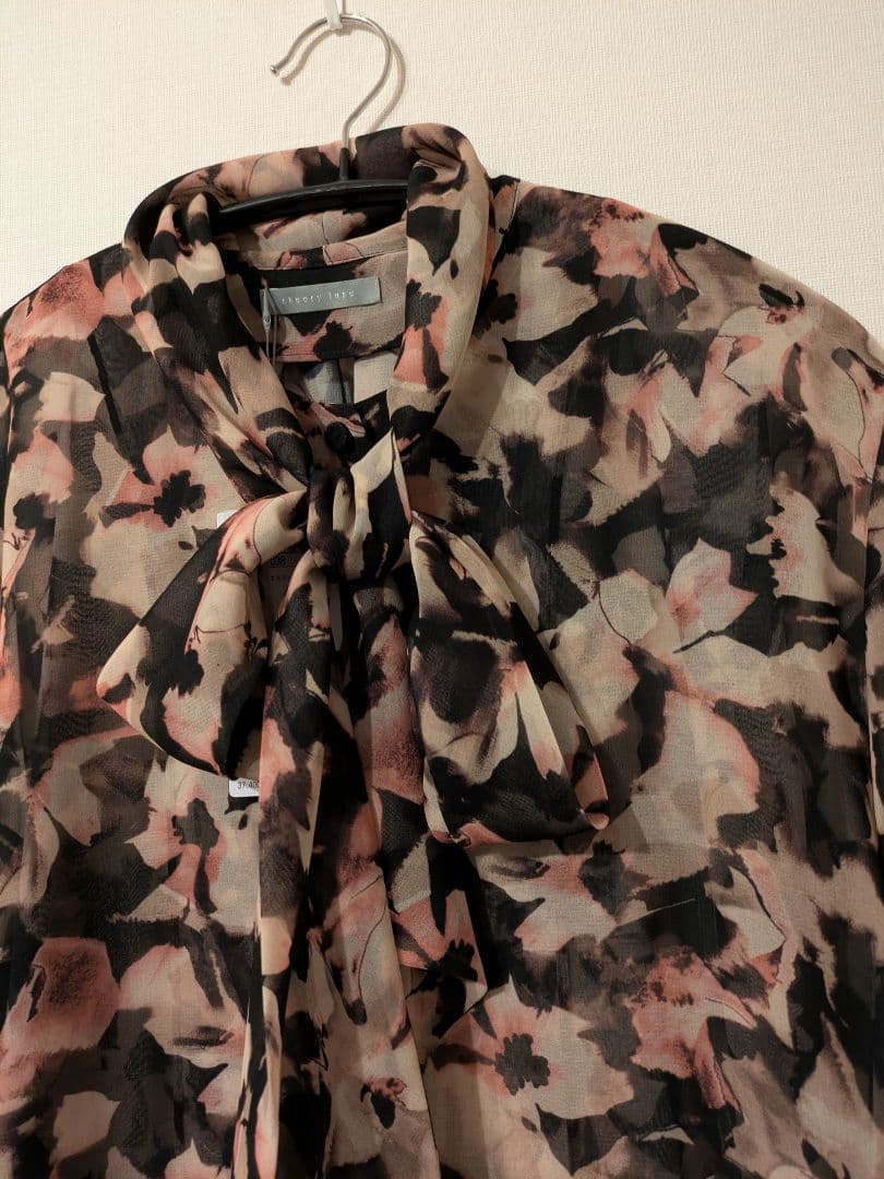 新品*定価3.7万 セオリーリュクス 今季完売 フローラルプリント