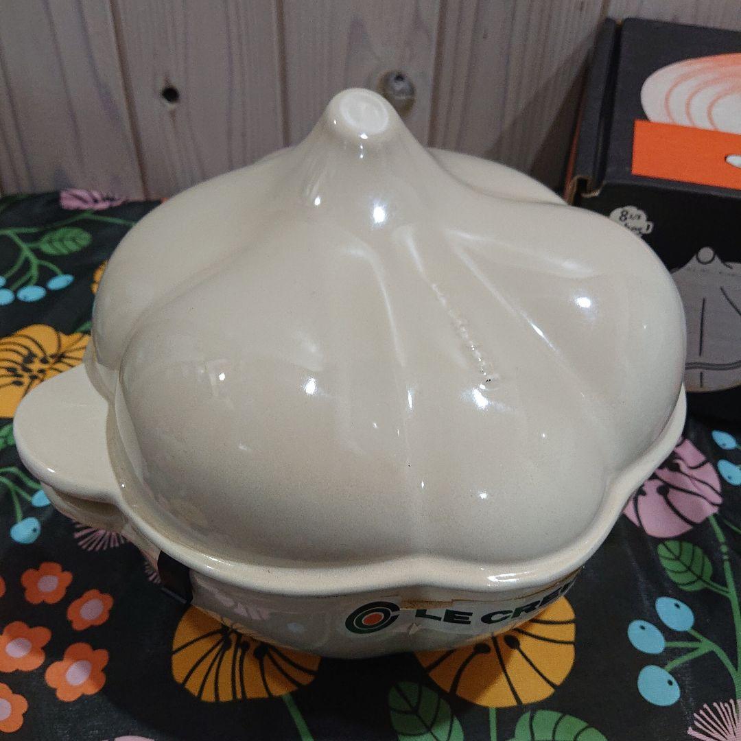 レア 新品 LE CREUSET ガーリック ココット デューン 22cm - メルカリ