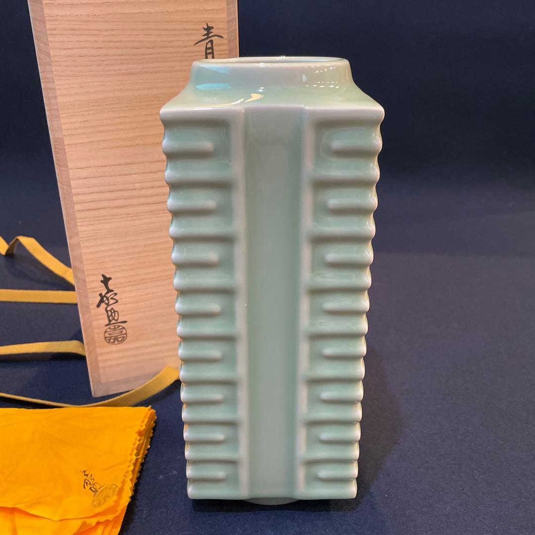 「平戸焼」青磁【横石 嘉助】(造)の『算木 花入』共箱　※美品　花器　花入　花瓶 平戸焼 青磁 【横石 嘉助】(作)の『算木 花入』共箱 ※美