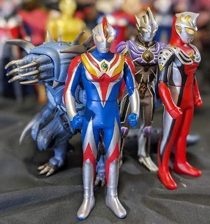 ウルトラマンコスモス＆登場怪獣・宇宙人ソフビフィギュア（バンダイ