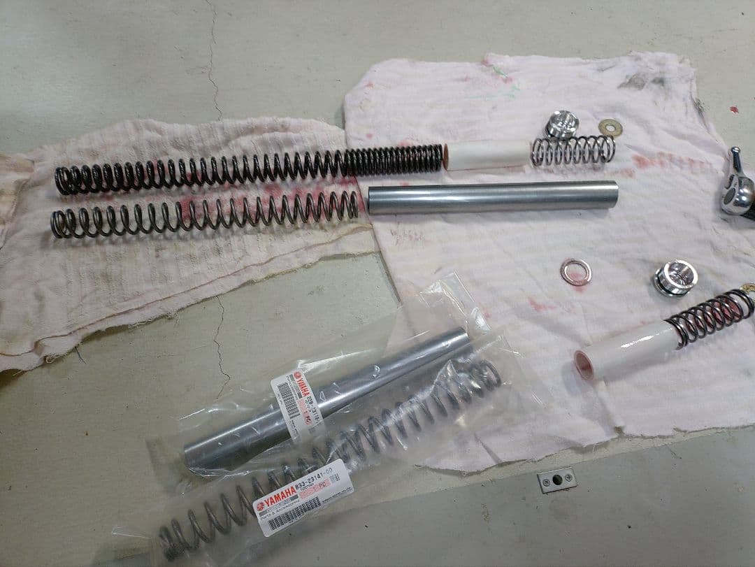 ヤマハSCR950 ボルト950 ローダウンサスペンション - メルカリ