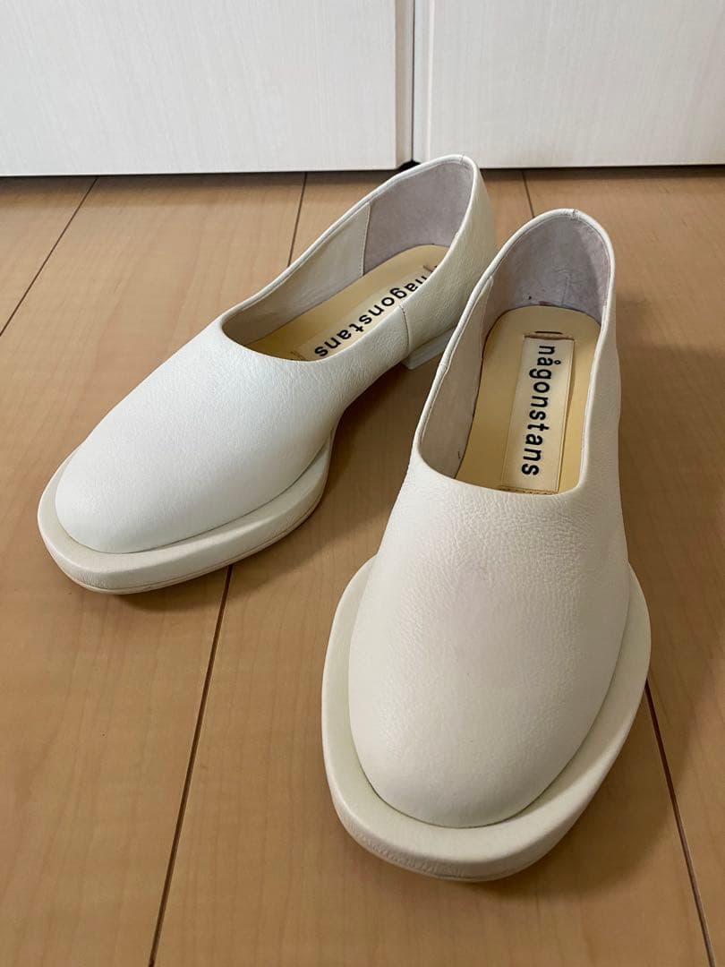 nagonstansナゴンスタンスレザーフラットシューズ オフホワイト37 nagonstansナゴンスタンスレザーフラットシューズ オフホワイト37