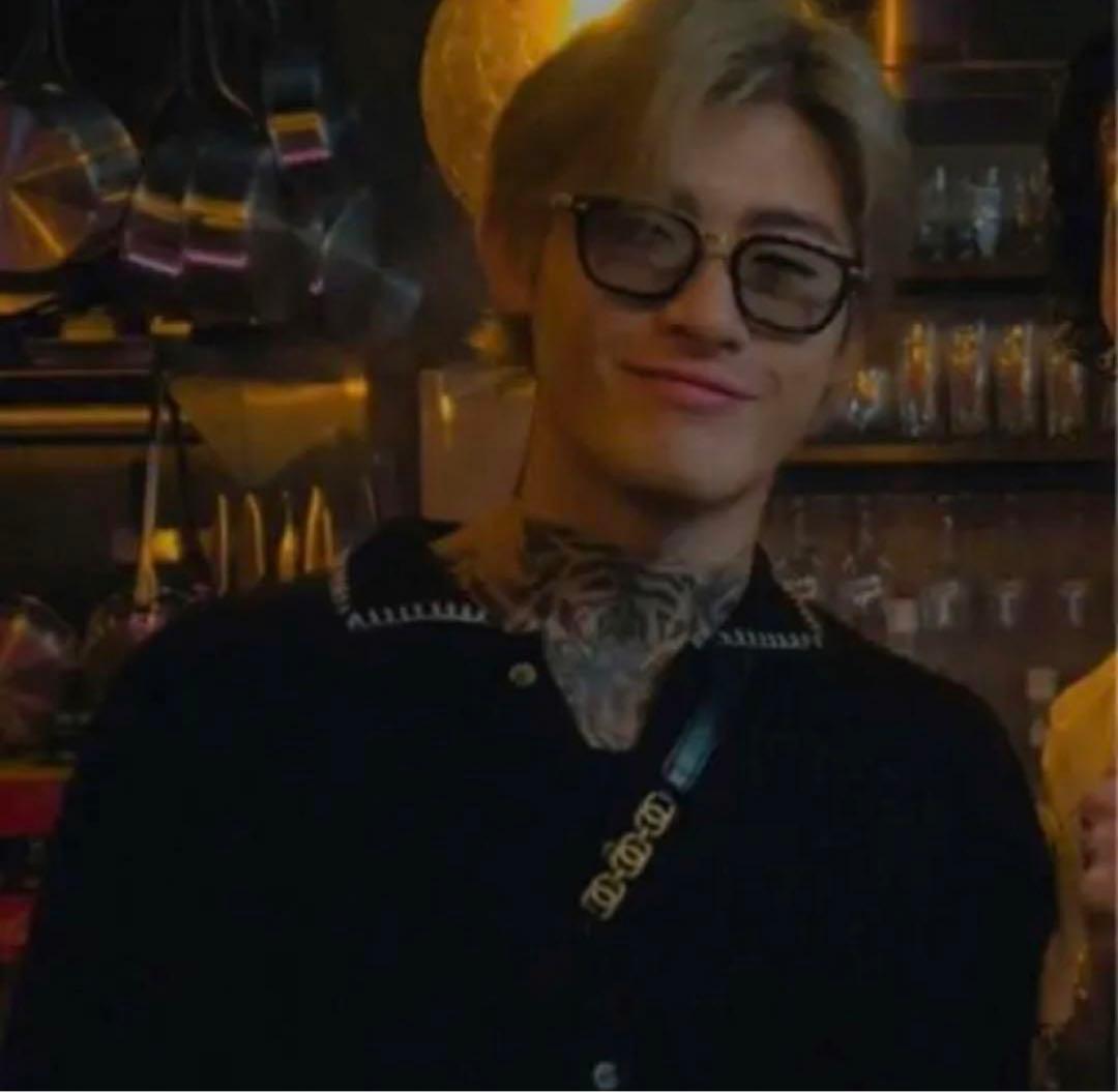 UNTORN Fuzzy Knit Polo Cardigan 平本蓮着用 - メルカリ