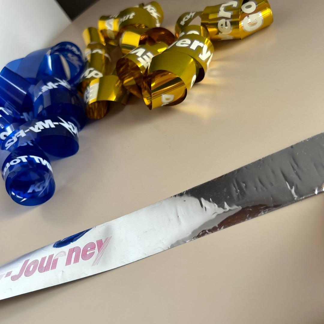 キスマイ Kis-My-Ft2 グッズ コンサート 歴代 銀テープ 銀テ 落下物