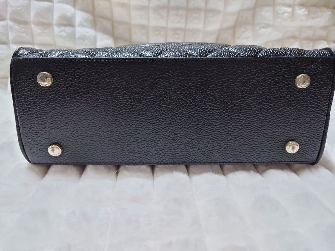 CHANEL ノベルティ キャビアスキンボストンバッグ希少 - メルカリ