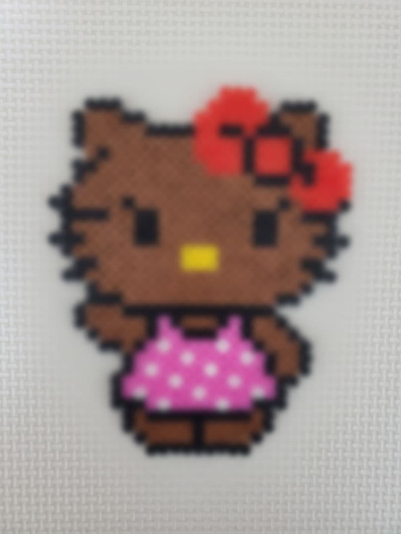 キティちゃん／アイロンビーズ - メルカリ