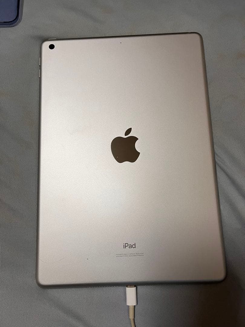 Apple iPad 第7世代 シルバー 値下げ不可です