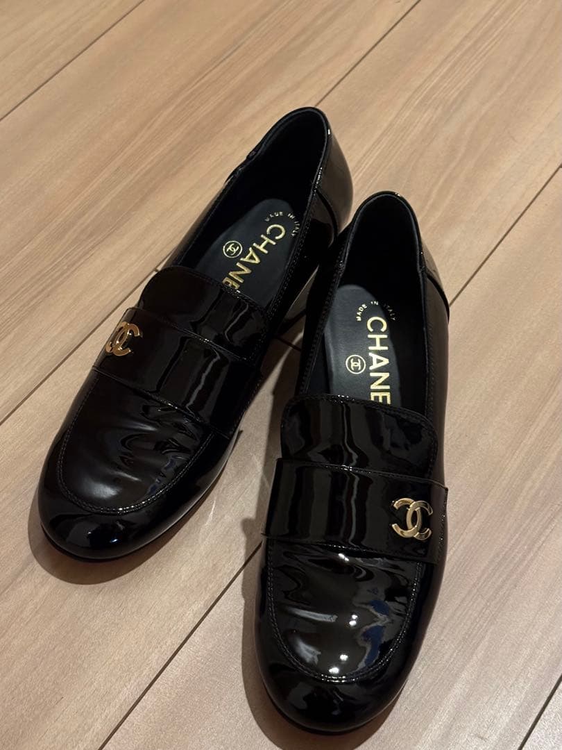 CHANEL シャネル パテントレザー ブラック ローファー サイズ36C 革靴 CHANEL シャネル ローファー モカシン ココマーク 黒 (ブラック