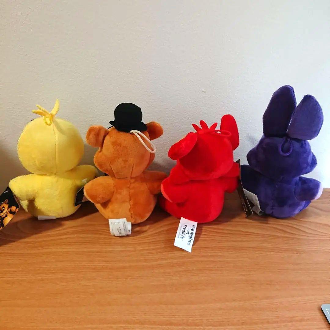 FNaF ファイブナイツアットフレディーズ ぬいぐるみ 4体セット - メルカリ