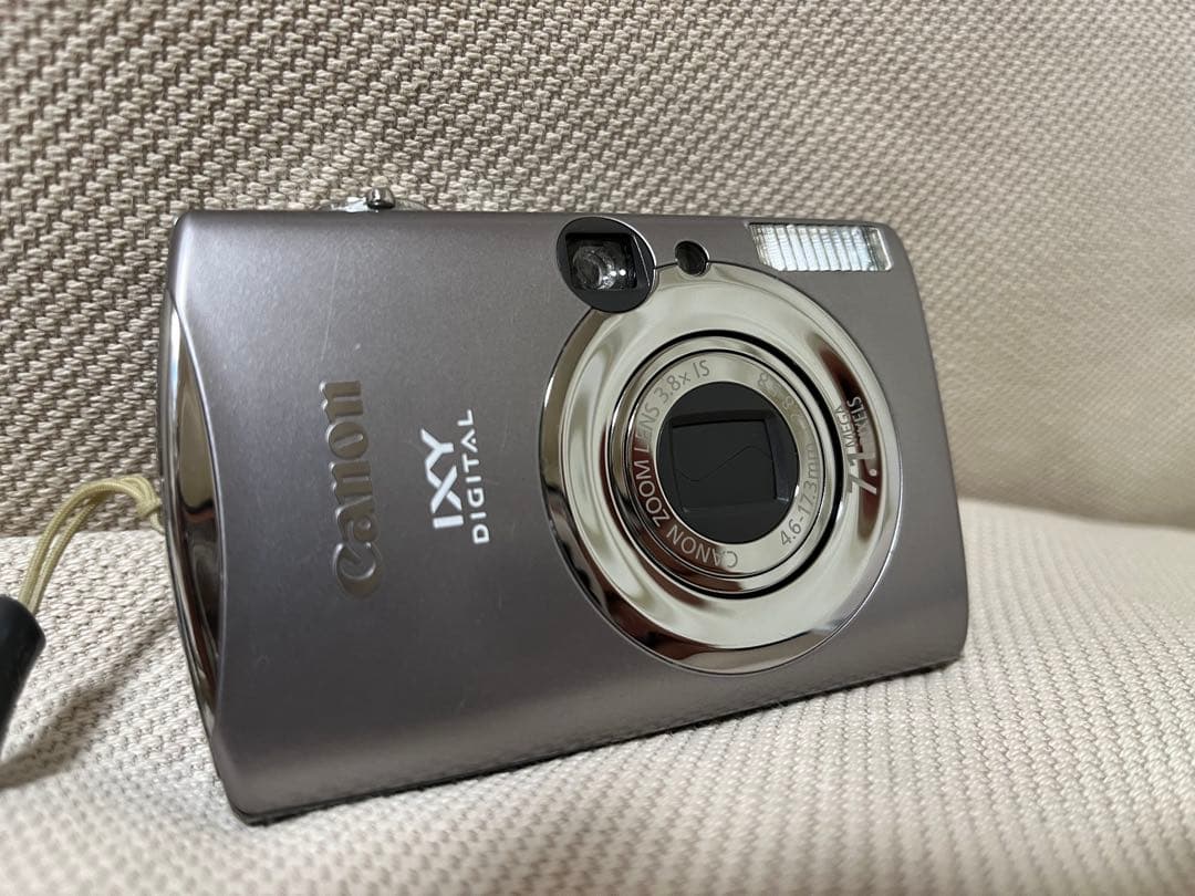 Canon IXY DIGITAL 900 IS