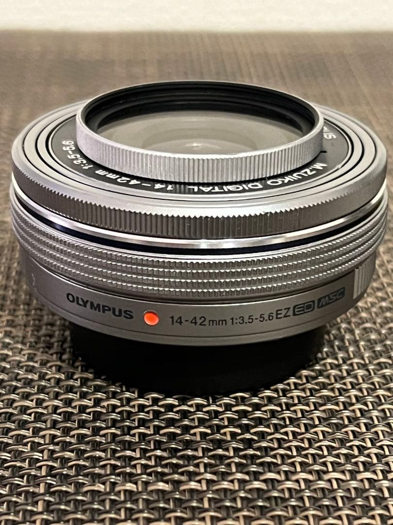 【M.ZUIKOズームレンズ】14-42mm F3.5-5.6
