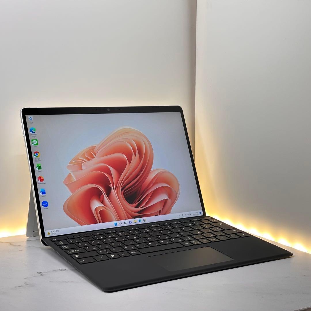 【準新品】Surface Pro 8 Corei5/8/128