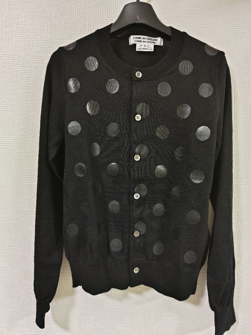 超美品！コムデギャルソン黒のドット柄ニットカーディガン 2025年 購入！ 超美品！コムデギャルソン黒のドット柄ニットカーディガン 2025年 購入