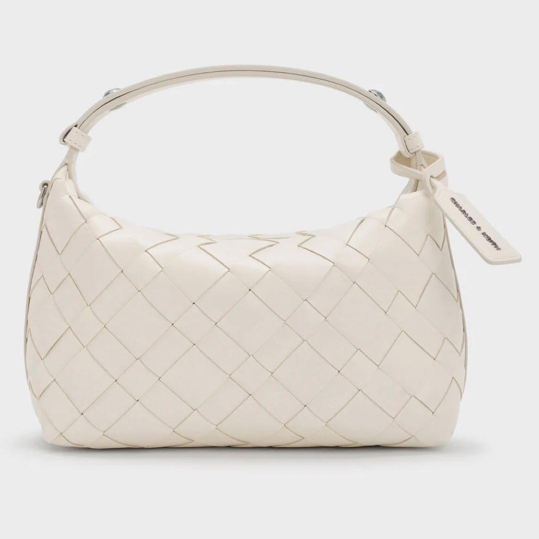 【新品未使用】 イヴェット ウーブンショルダーバッグ クリーム Ivette イヴェット ウーブンショルダーバッグ - クリーム | CHARLES