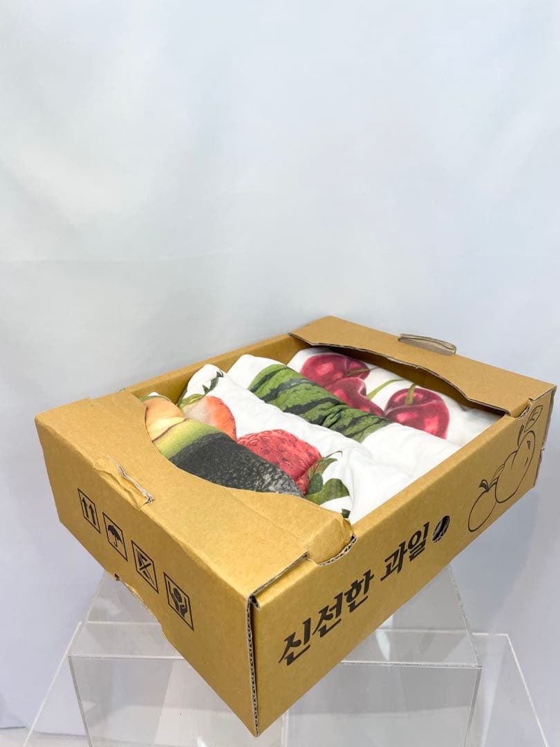 韓国ストリートブランドKim’s Fruits Tシャツ4枚セットS•XL限定品 待望入店】韓国全土で話題のアパレルブランド「Kim's fruits（キムズ