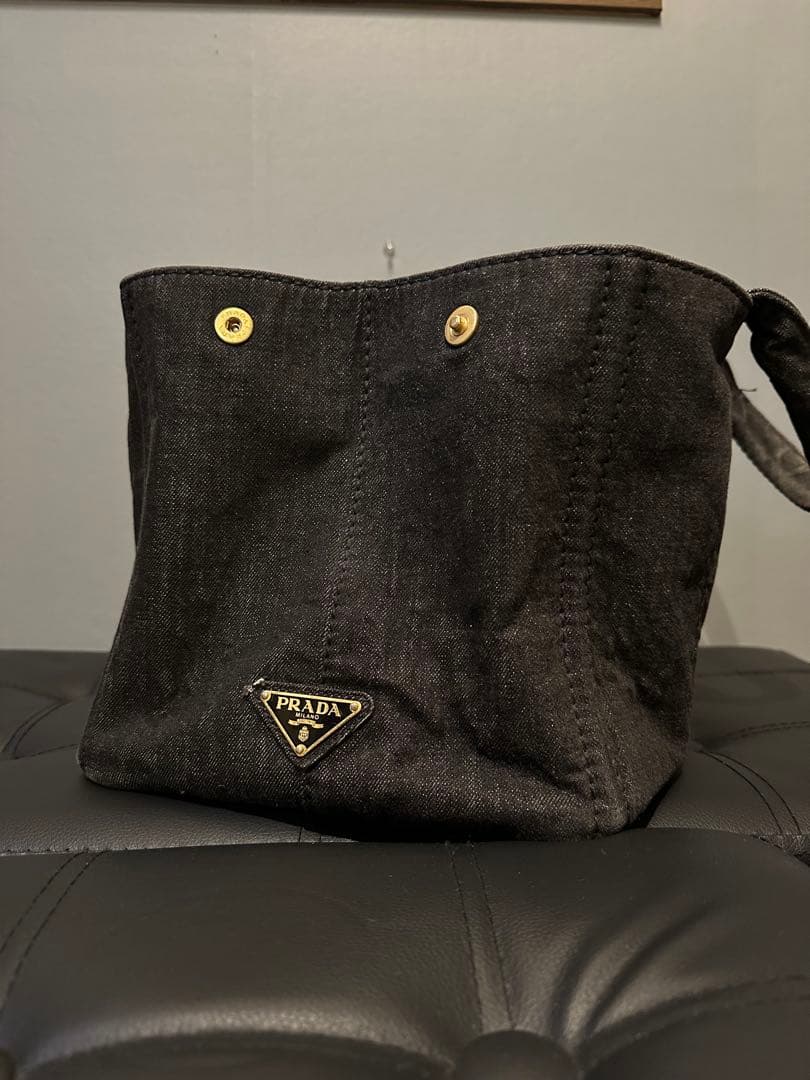PRADA ダークグレー デニムバッグ Lサイズ