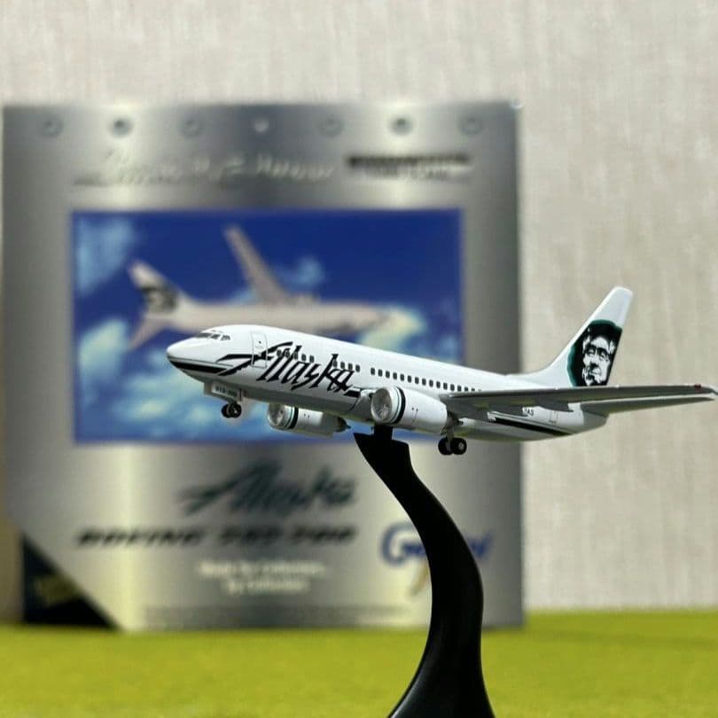 ◇アラスカ航空 B737-700 限定版 Gemini 黒おじさん - メルカリ