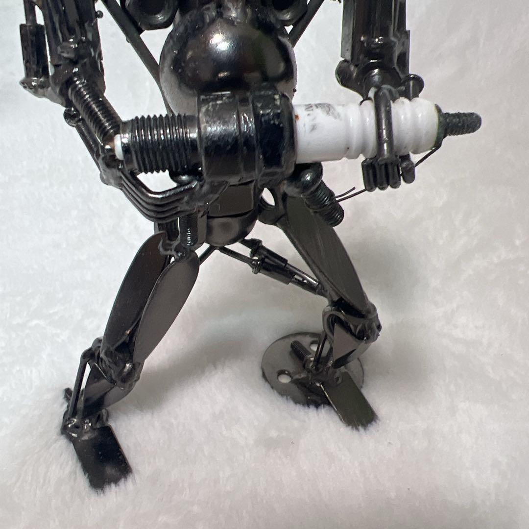 メタルアート ターミネーター 廃材 スクラップ ナット ロボット