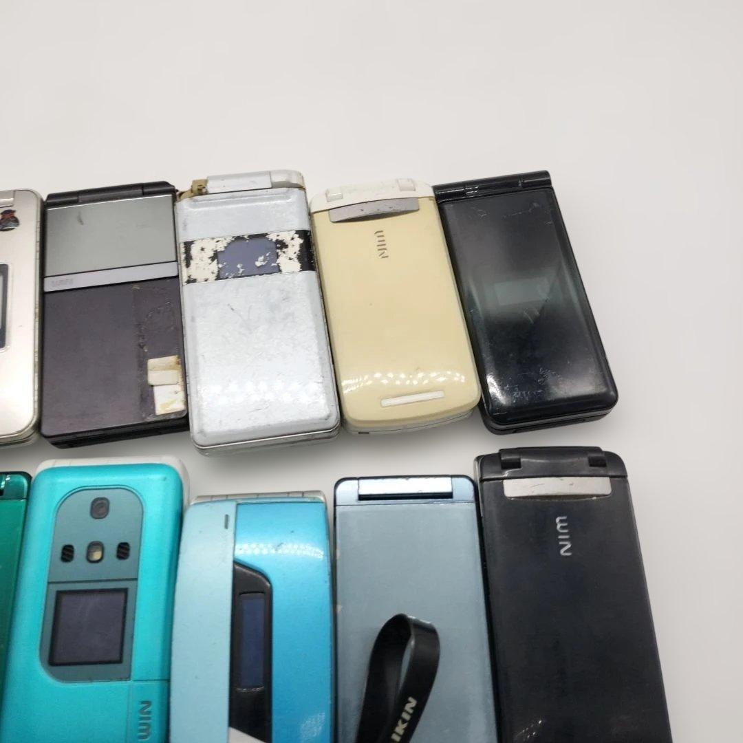 ジャンク】パカパカ携帯 折りたたみ式携帯電話まとめ売り - メルカリ