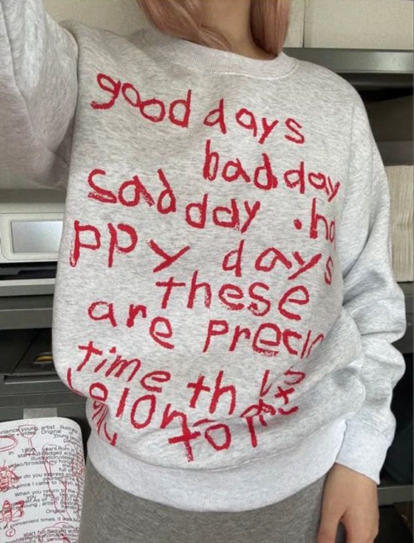 トップス ECHOES OF MY DAYS SWEAT : ASH ECHOES OF MY DAYS SWEAT : ASH | CONVENIENCE YOUNG