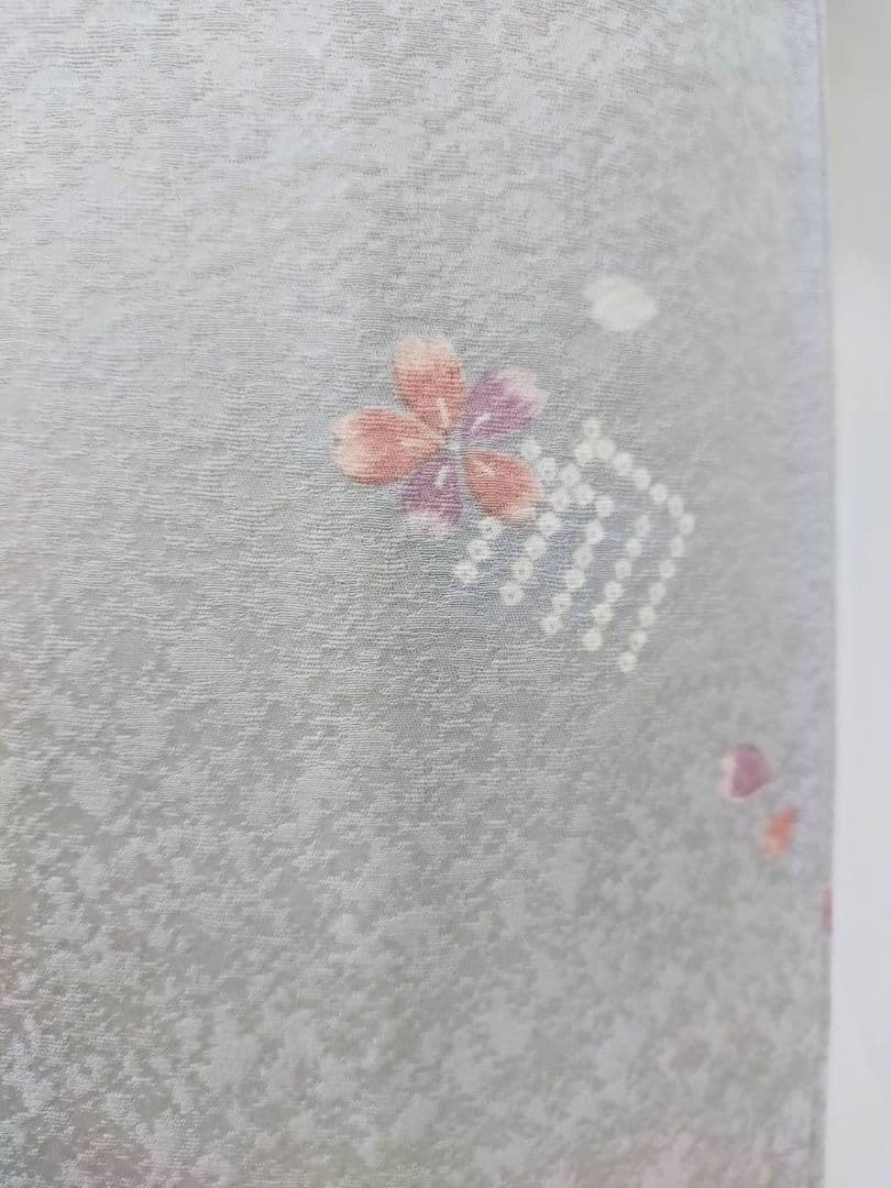 美品 正絹袷 友禅小紋 源氏香 飛び柄 ライトグレー 上品小紋 - メルカリ