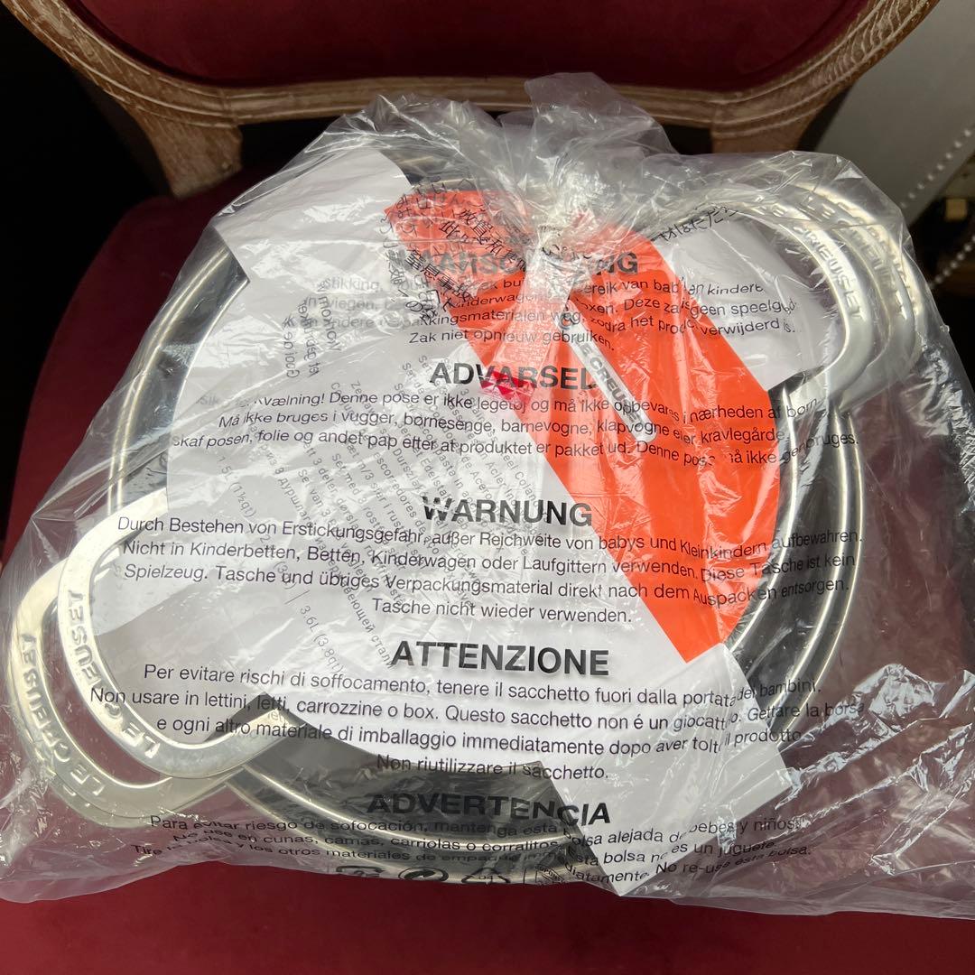 LE CREUSET ステンレス製コランダーセット 3個 Amazon.com: Le Creuset Set of 3 Stackable Colanders: Home & Kitchen