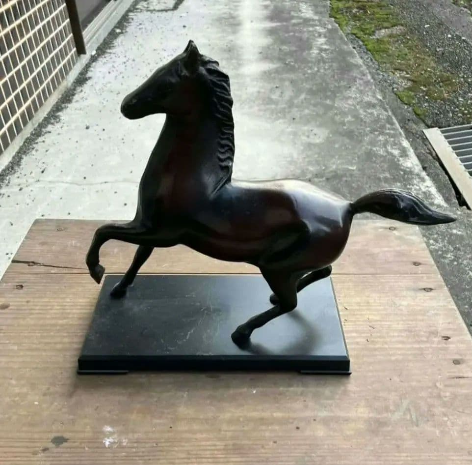 馬の置物 干支 午の置物 金属製 縁起物 インテリア オブジェ 昭和